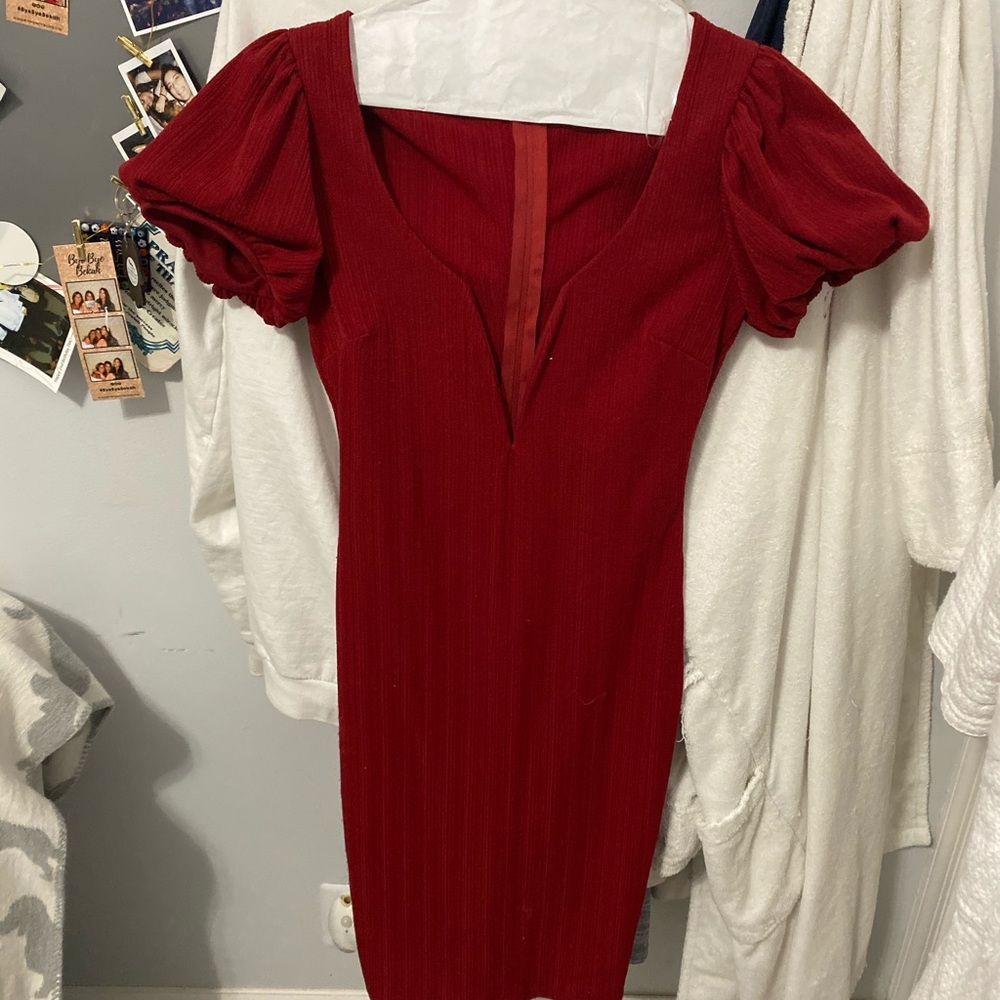 Red bodycon evening dress